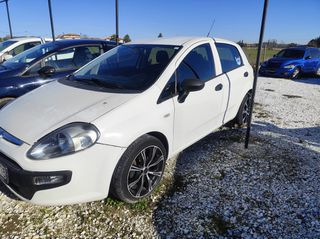 Fiat Punto 2011-thumb-1