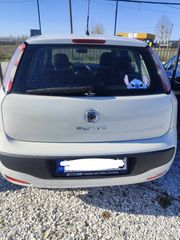 Fiat Punto 2011-thumb-4