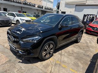 Mercedes-Benz GLA 200 2024 PROGRESSIVE ΕΛΛΗΝΙΚΟ 15.000ΧΛΜ