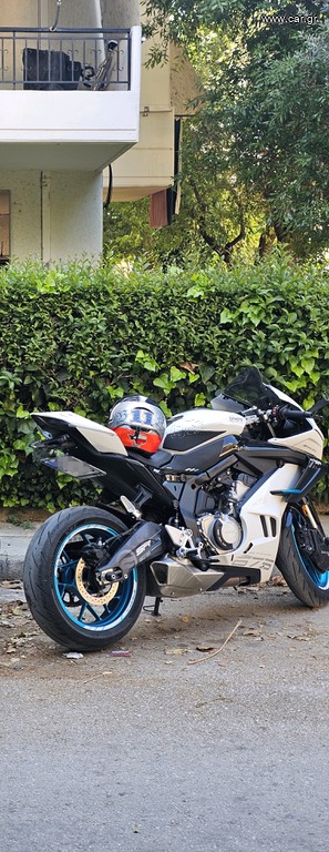CFmoto 675 SR-R 2025