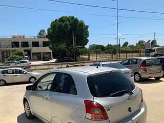 Toyota Yaris 2011 ACTIVE-thumb-5
