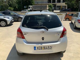 Toyota Yaris 2011 ACTIVE-thumb-6