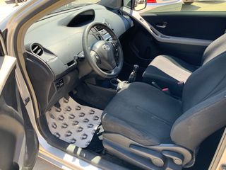Toyota Yaris 2011 ACTIVE-thumb-9