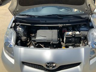 Toyota Yaris 2011 ACTIVE-thumb-11