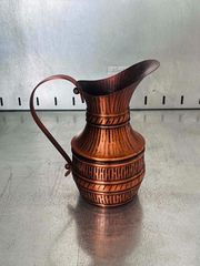 Vintage Σφυρήλατη Χάλκινη Κανάτα / Διακοσμητικό Κανάτι με Ανάγλυφα Σχέδια