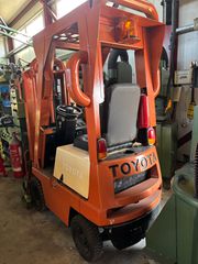 ΚΛΑΡΚ TOYOTA-thumb-1