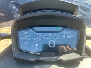 Aprilia SR GT 200 2024-thumb-13