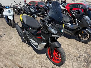 Aprilia SR GT 200 2024-thumb-3
