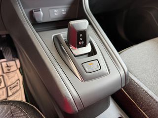 Renault Captur 2026 TECHNO Full hybrid E-Tech 1800cc 160ps!-thumb-64