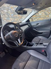 Mercedes-Benz GLA 200 2015-thumb-8