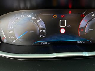Peugeot 3008 2018 ALLURE GRIP-thumb-7