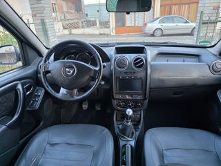 Dacia Duster 2015 PRESTIGE FULL EXTRA-thumb-18