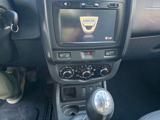 Dacia Duster 2015 PRESTIGE FULL EXTRA-thumb-24