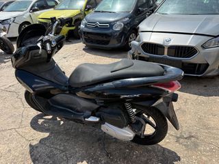 Honda PCX 125 2010-thumb-1