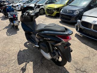 Honda PCX 125 2010-thumb-2