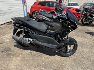 Honda PCX 125 2010-thumb-3