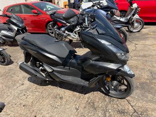 Honda PCX 125 2024-thumb-1