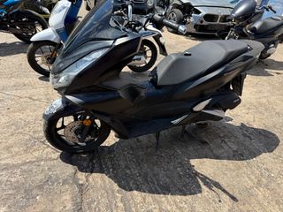 Honda PCX 125 2024-thumb-4
