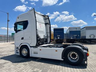 Scania 2017 S-520 EURO-6-thumb-9