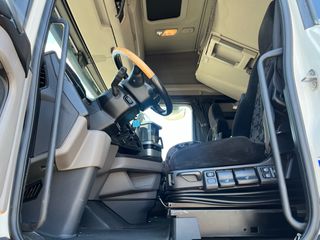 Scania 2017 S-520 EURO-6-thumb-24