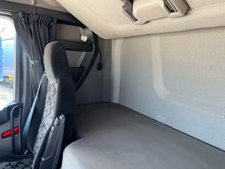 Scania 2017 S-520 EURO-6-thumb-30