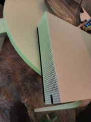 Xbox one s-thumb-3
