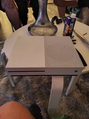 Xbox one s-thumb-5