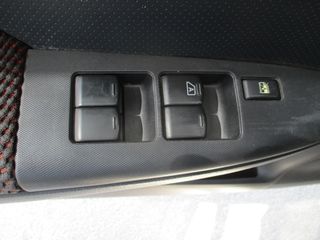 Nissan Note 2009-thumb-6