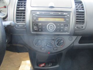 Nissan Note 2009-thumb-9