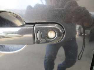 Nissan Note 2009-thumb-10