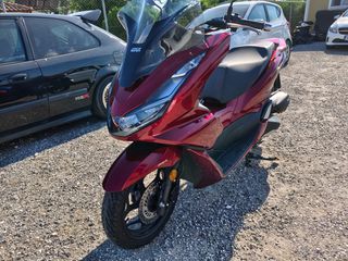Honda PCX 125 2023-thumb-1
