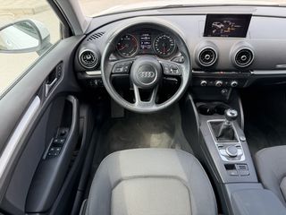 Audi A3 2019 Sportback Business 30TDI 116hp-thumb-30