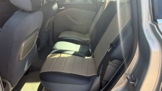 Ford C-Max 2016 cmax Titanium-thumb-17