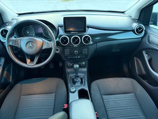 Mercedes-Benz B 180 2014 PROGRESSIVE-thumb-11