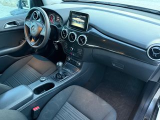 Mercedes-Benz B 180 2014 PROGRESSIVE-thumb-12