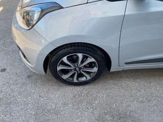 Hyundai i 10 2014 FIFA WORLD CUP EDITION-thumb-2