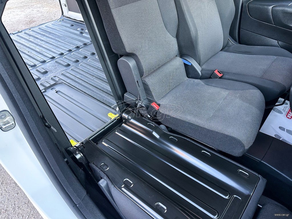 Opel COMBO thumbnail 19