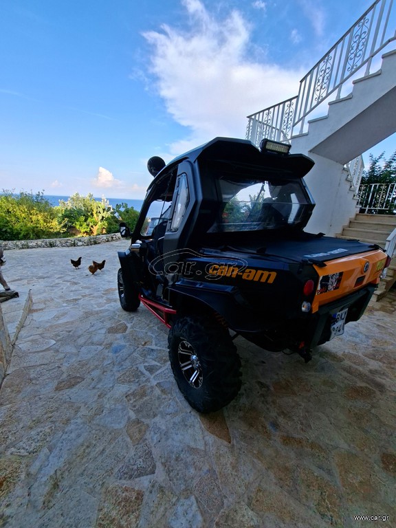 CAN-AM Commander 2015 1000 XTP