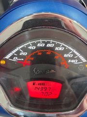 Piaggio Vespa GTS 300 2021-thumb-3