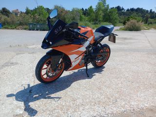 KTM RC 125 2018-thumb-3