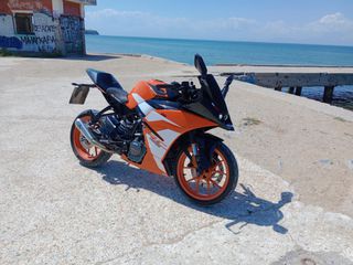 KTM RC 125 2018-thumb-4