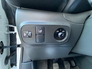 Citroen C3 2016 SHINE 1.2 PURETECH 110 HP-thumb-16
