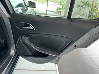 Mercedes-Benz GLA 180 2019 1.5dci Auto Business Ελληνικό-thumb-21