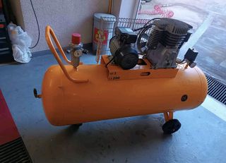 Μονοφασικό κομπρεσέρ αέρος 200lt 3hp
