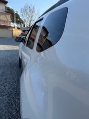 Dacia Duster 2011-thumb-3