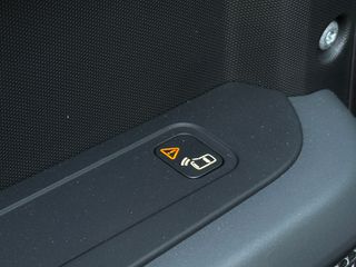 Land Rover Defender 2021 P400e X Dynamic Plug-in  Panorama/Meridian/Air Susp.-thumb-40