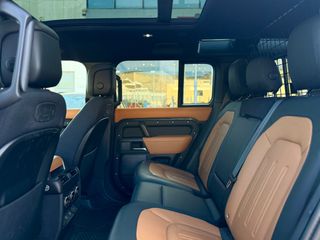 Land Rover Defender 2021 P400e X Dynamic Plug-in  Panorama/Meridian/Air Susp.-thumb-41