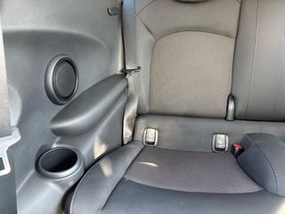 Mini Cooper 2015-thumb-26