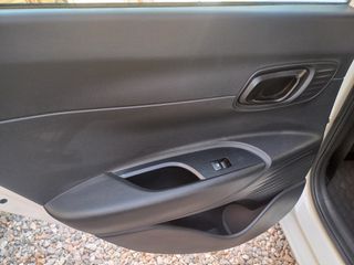 Hyundai i 20 2021-thumb-19