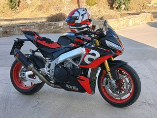 Aprilia Tuono 2021 1100 V4 FACTORY AKRAPOVIC OHLINS 2.0